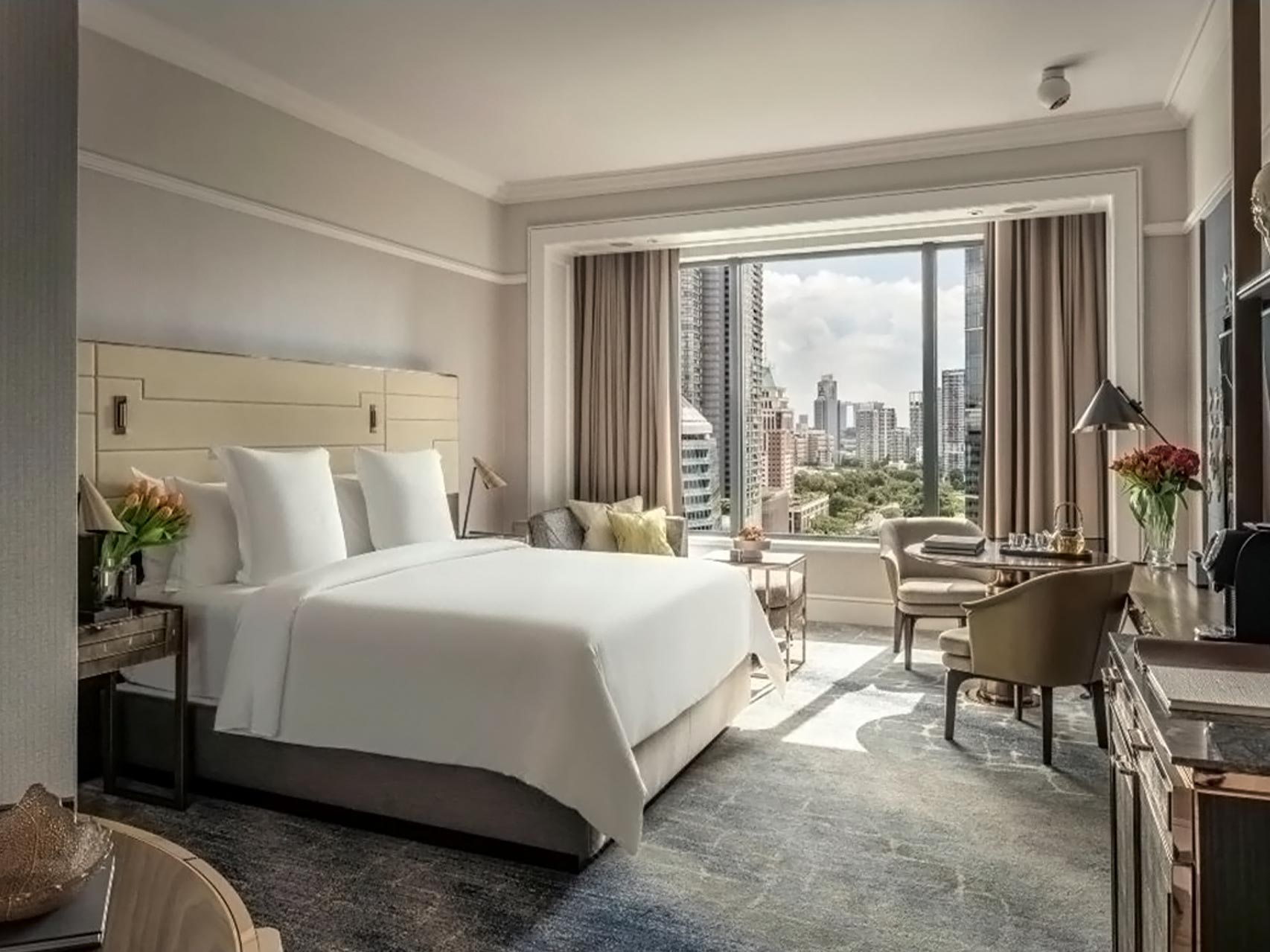 Four Seasons Hotel Bedroom Furniture Suite